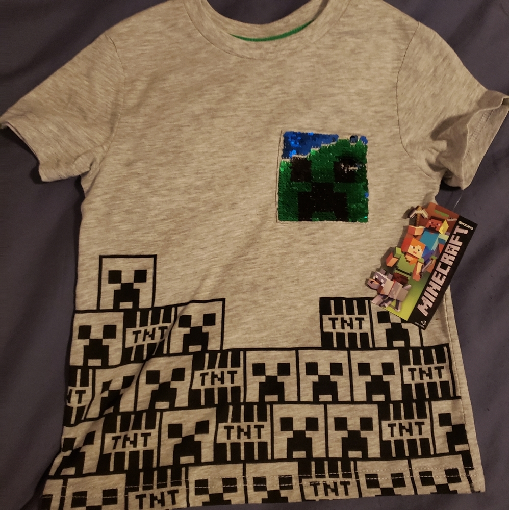 XS kids Minecraft shirt